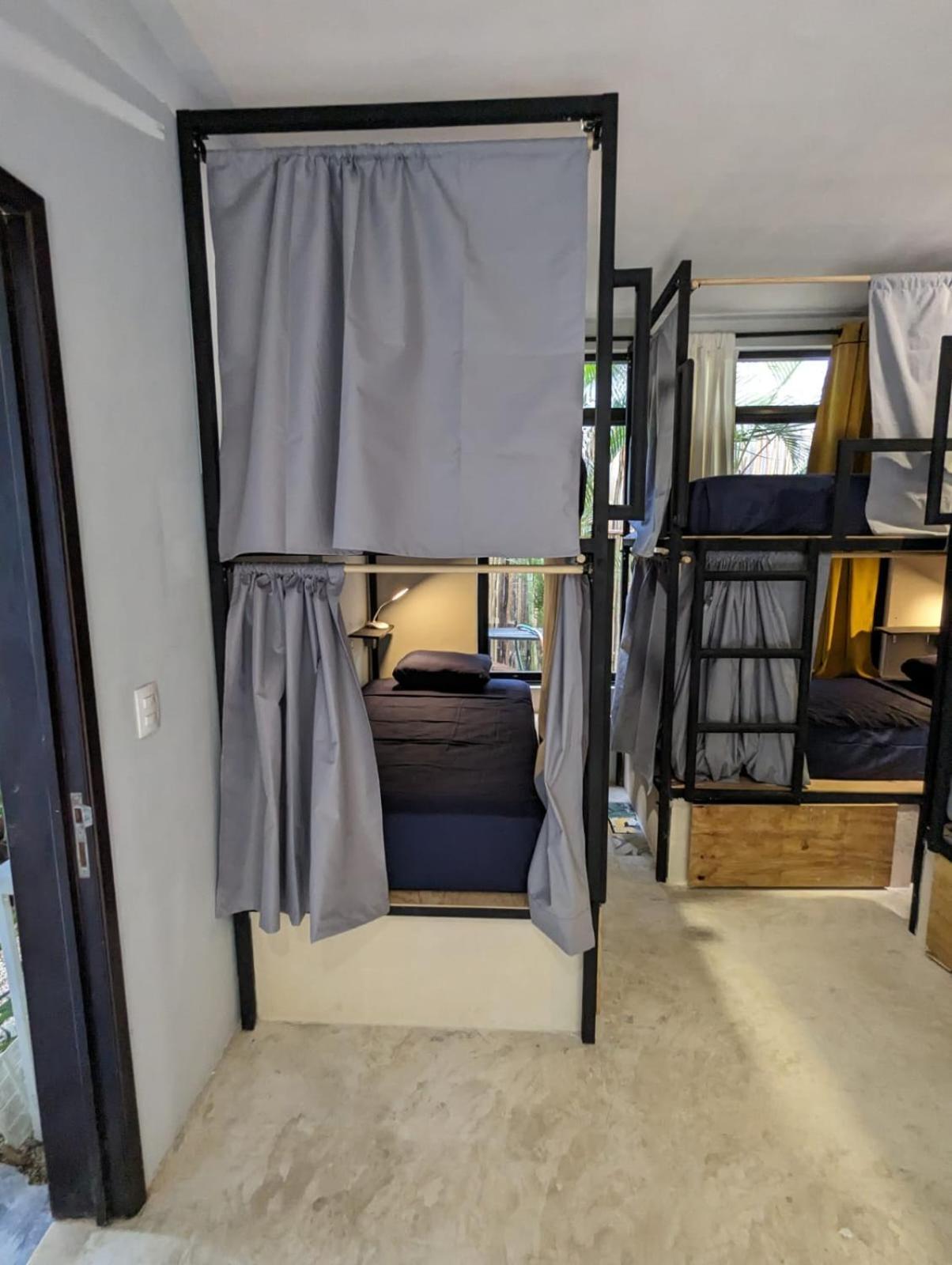 Maui Hostels Тулум Екстериор снимка